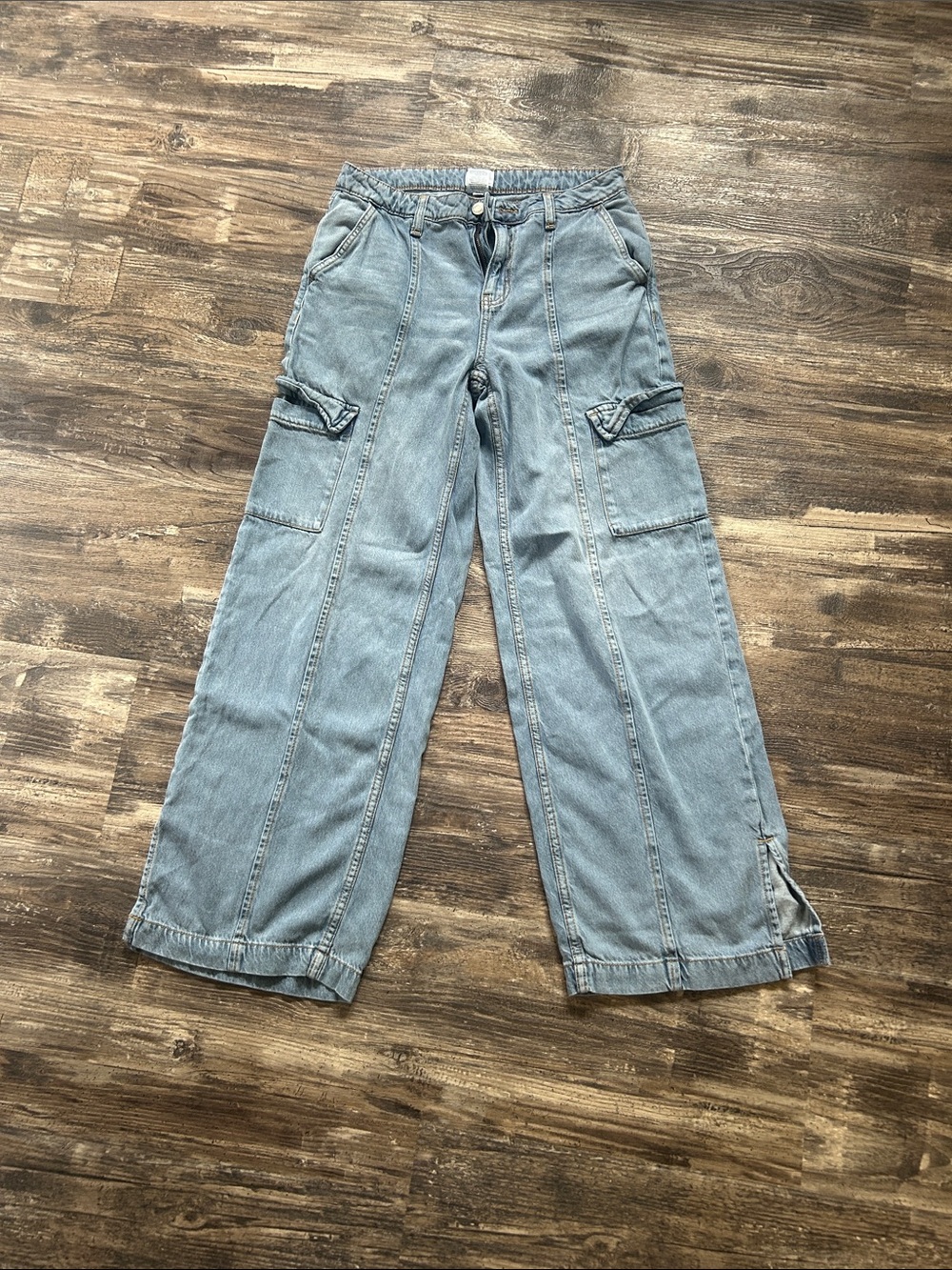 Time and Tru Light Blue Denim Jeans with Cargo Detail